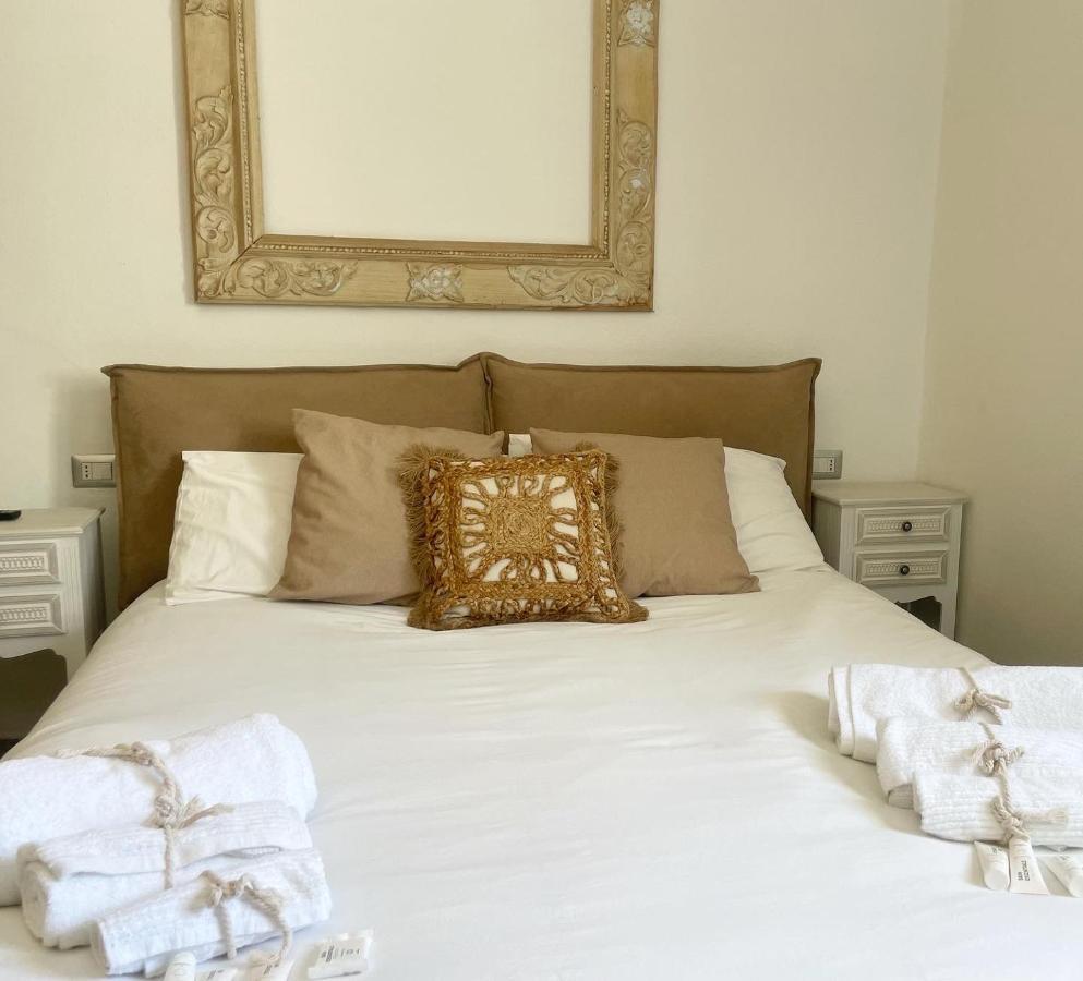 St.Joseph Bed & Breakfast Olbia Ngoại thất bức ảnh