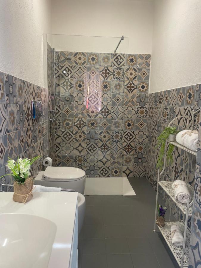 St.Joseph Bed & Breakfast Olbia Ngoại thất bức ảnh