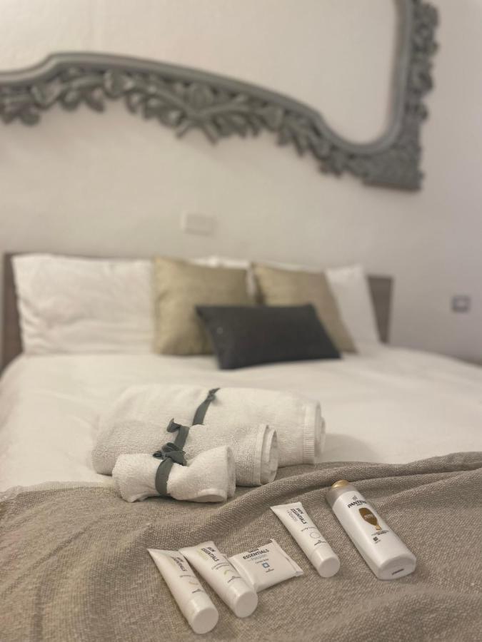 St.Joseph Bed & Breakfast Olbia Ngoại thất bức ảnh